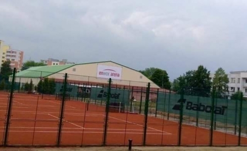 Tenis aréna