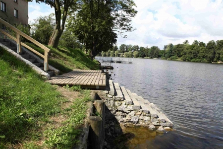 Nábřeží Jordánu u botanické zahrady