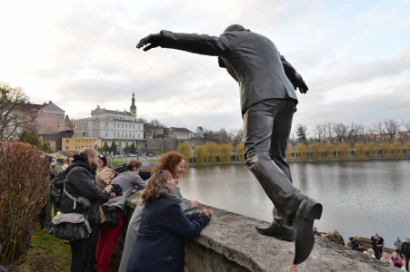 Socha Jiřího Hrzána