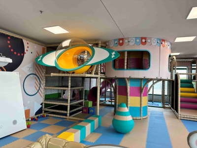 Children's world and cafe Ela