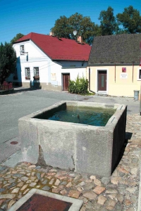 Fountain in Děkanská street