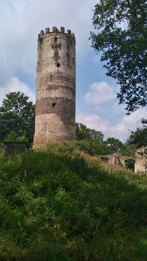 Šelmberk - castle ruins with a watch tower