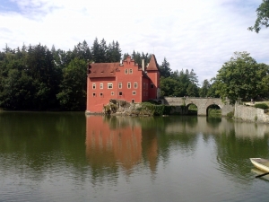 Schloss Červená Lhota (Rothlhotta)