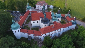 Večerní komentované prohlídky s hudebním doprovodem