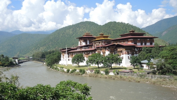 397. Barevný čtvrtek - Bhútán - království štěstí